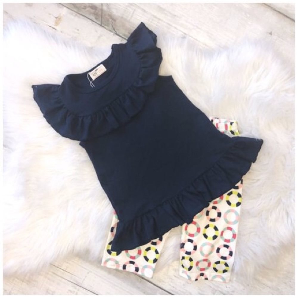 *LAST ONE* Navy blue Capri Set